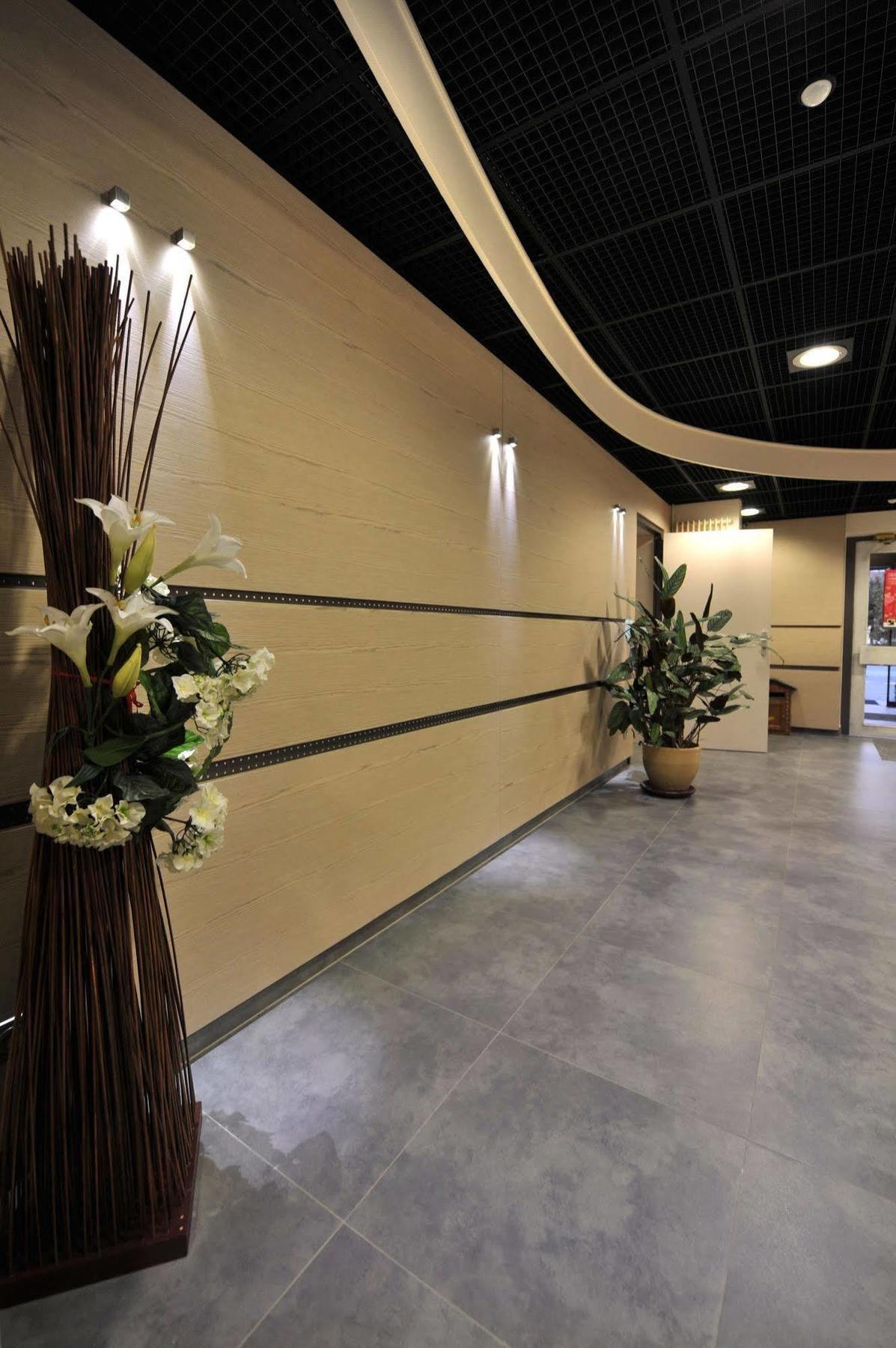 Sud Hotel Huttenheim Экстерьер фото