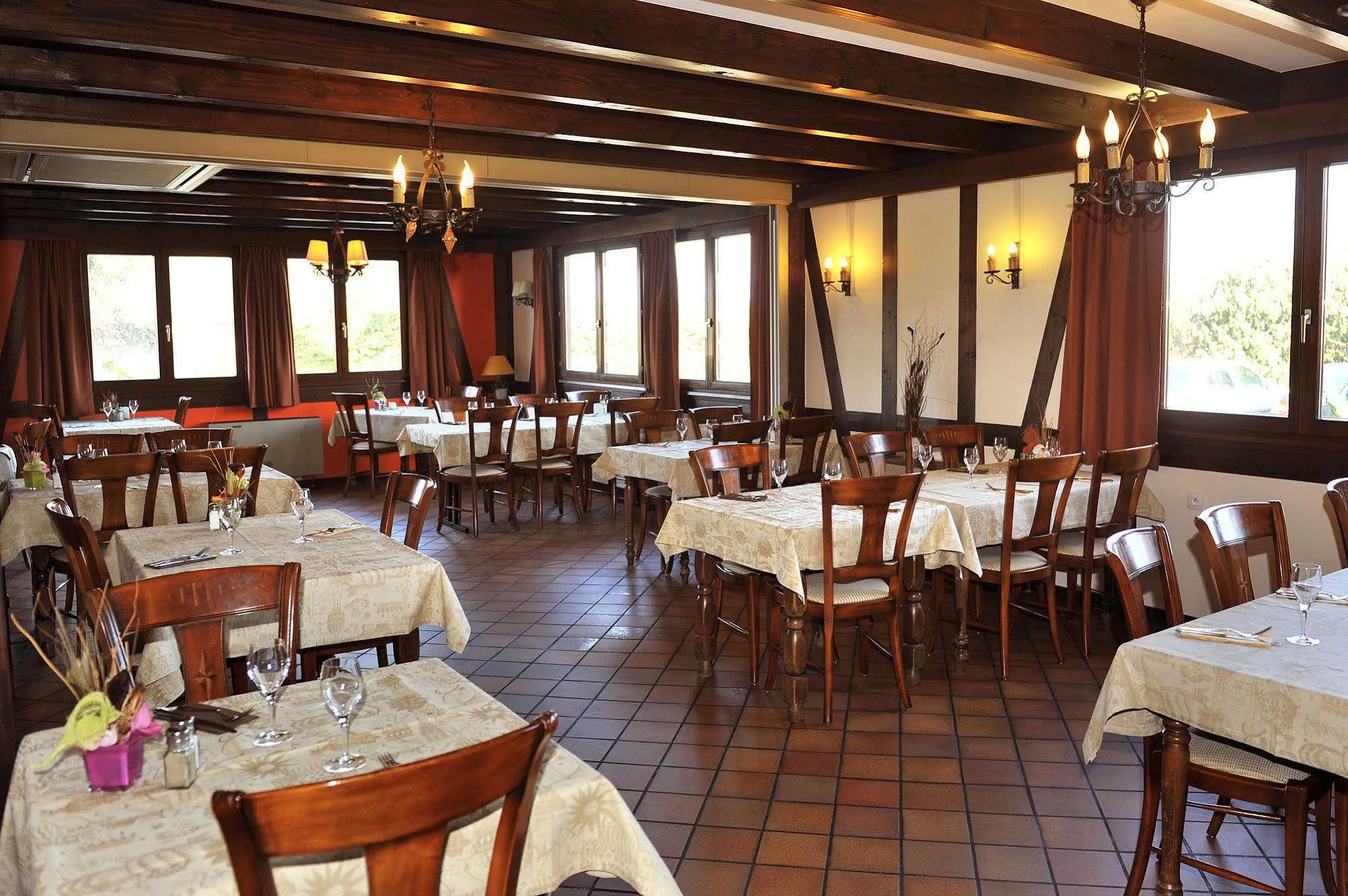 Sud Hotel Huttenheim Экстерьер фото